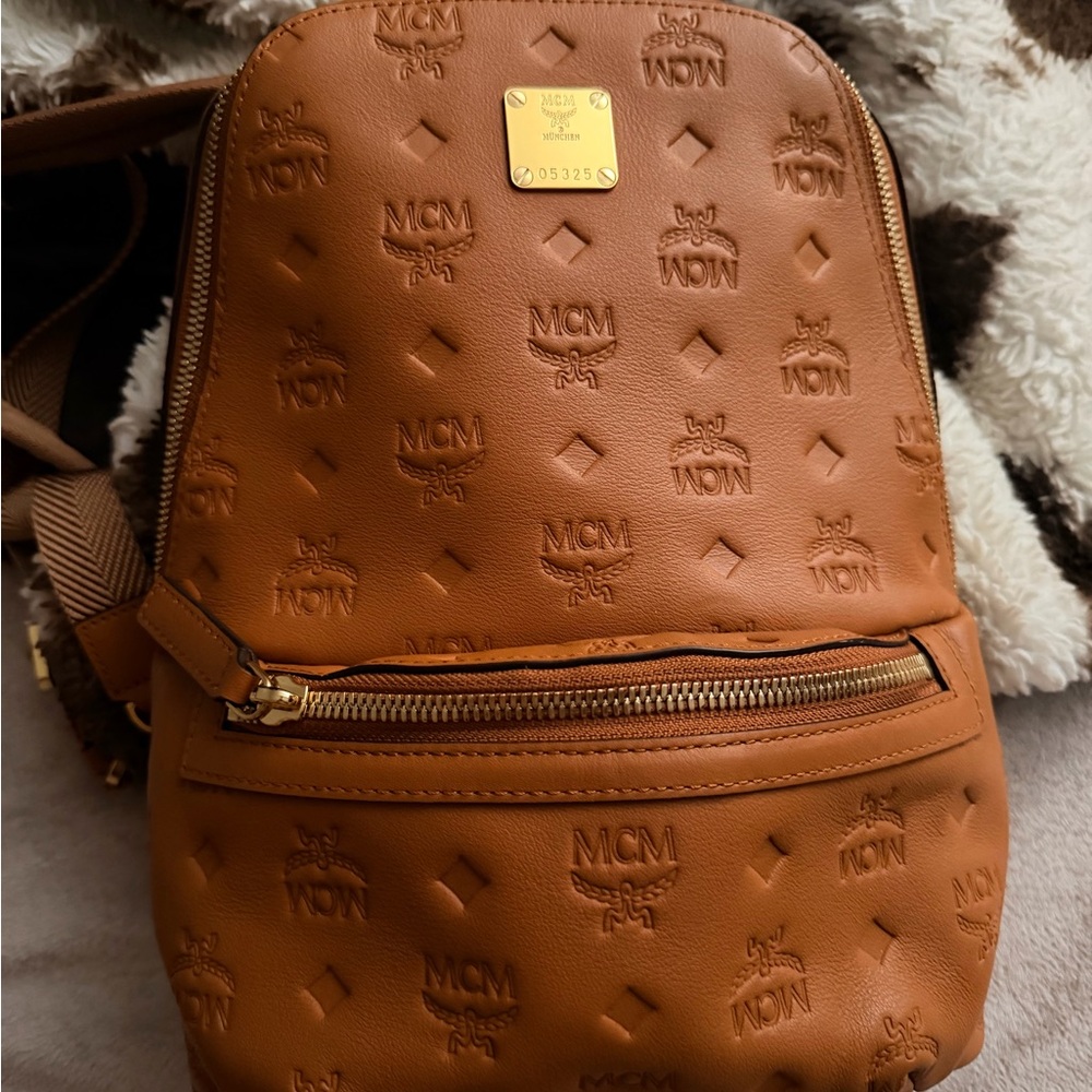 MCM Tan Embossed Visetos Mini Slingback w/Gold Plate